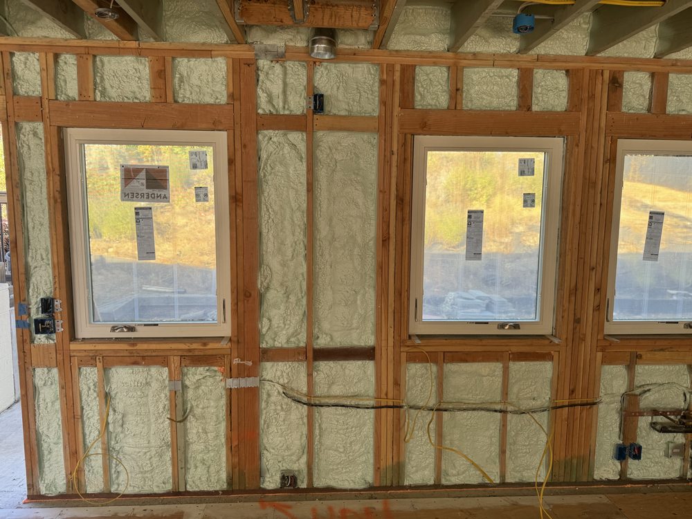 Wall spray foam insulation in Fargo, ND